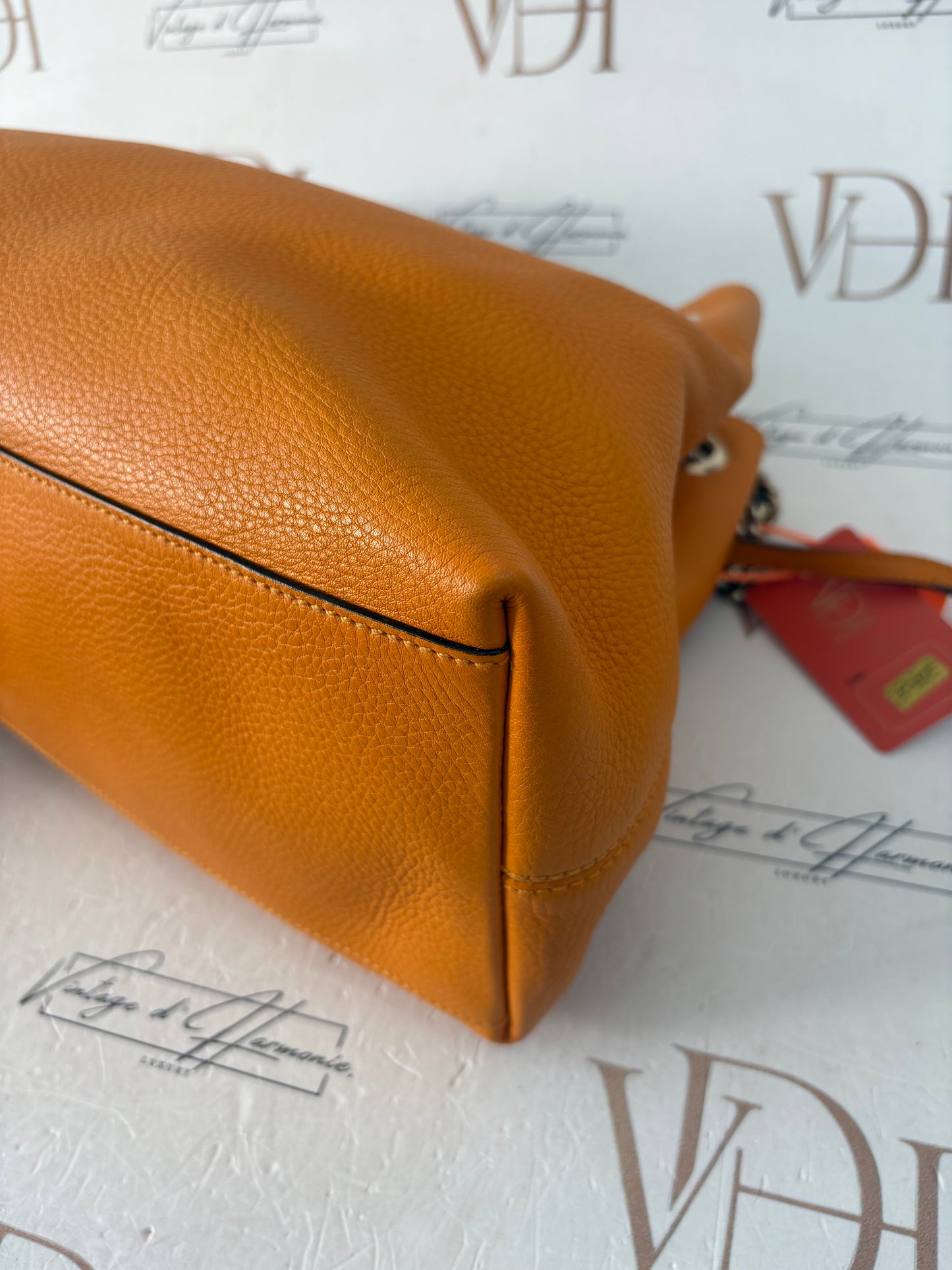 383878 - Gucci Soho