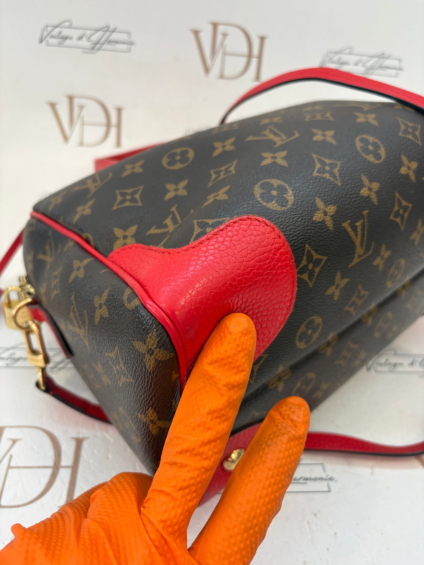 017201 - Louis Vuitton Retiro PM
