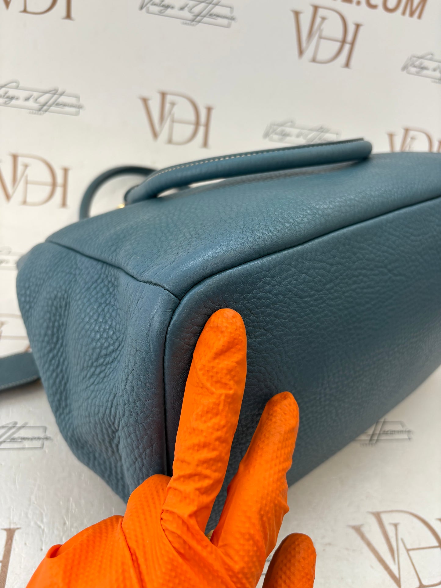 018314 - Prada Bag