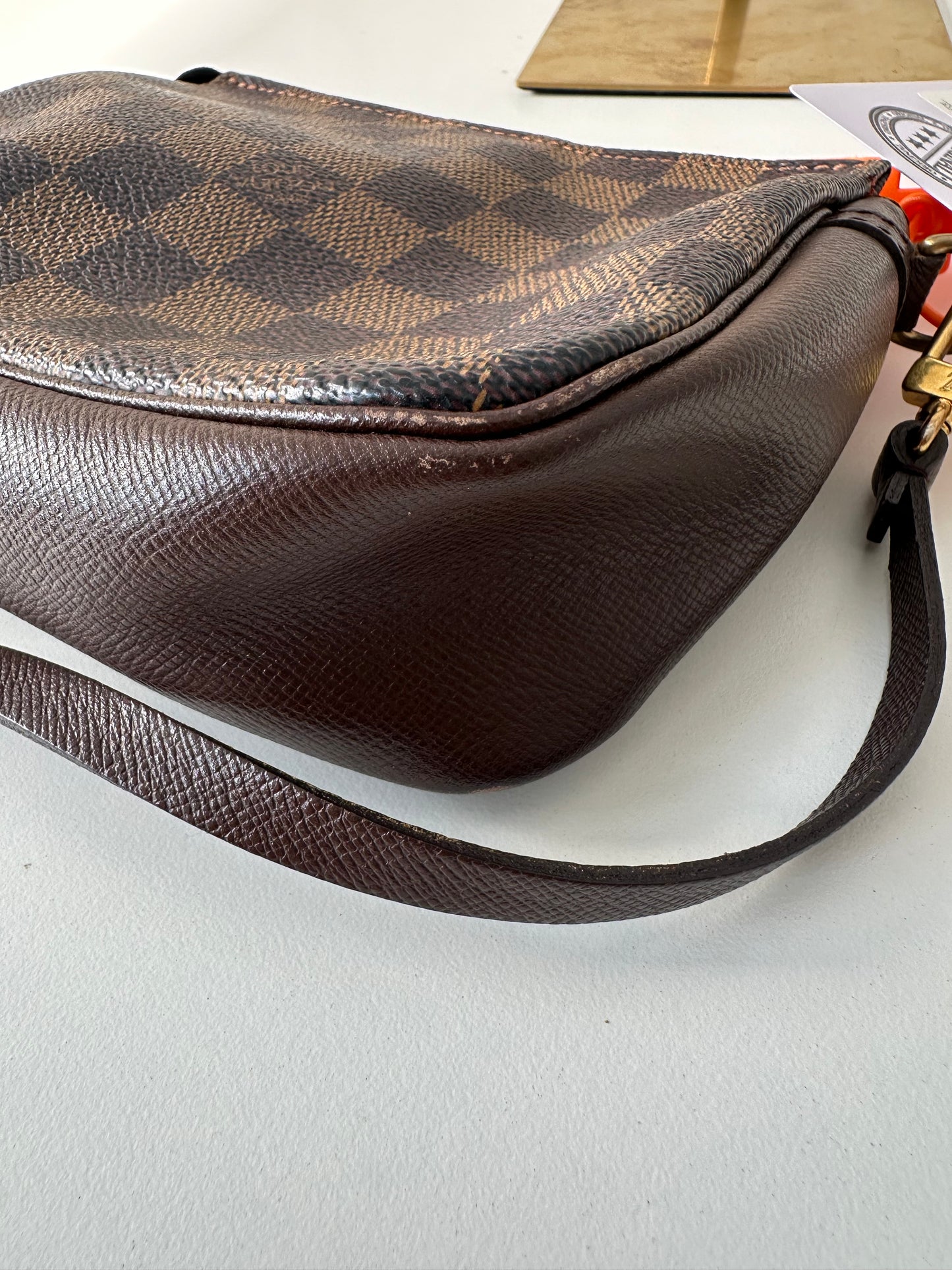 Louis Vuitton Pochette Damier