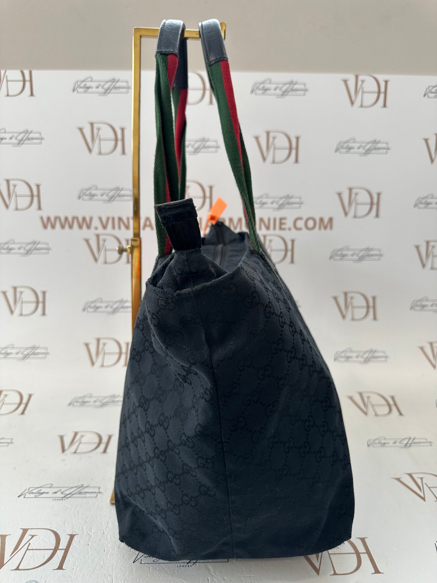018083 - Gucci Black Canvas