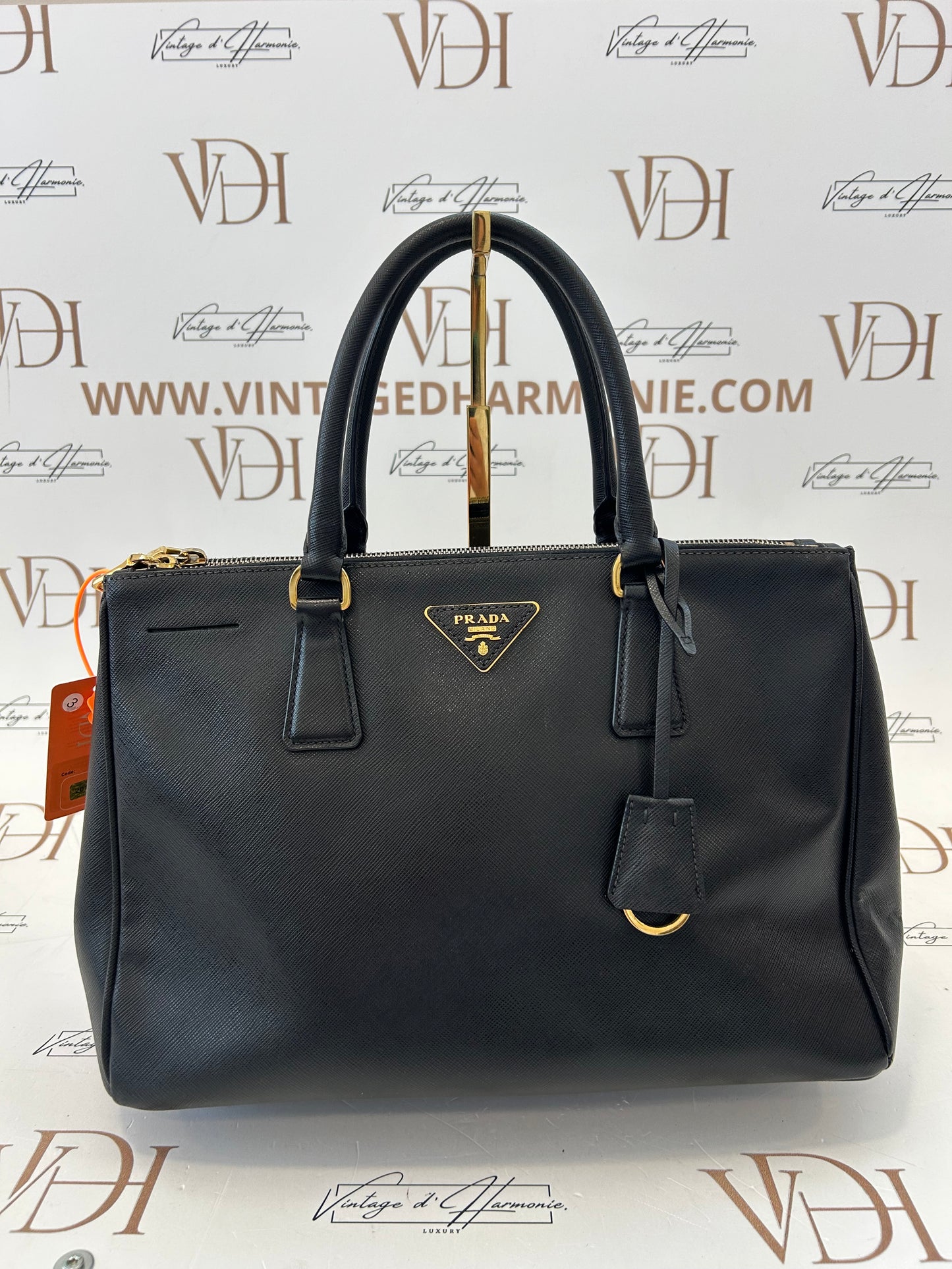 201752 - Prada Galleria