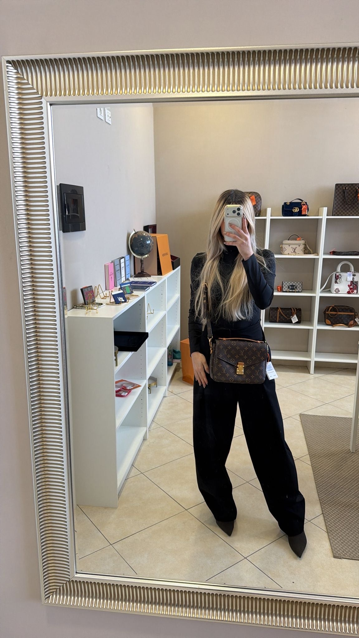 382657 - Louis Vuitton Metis