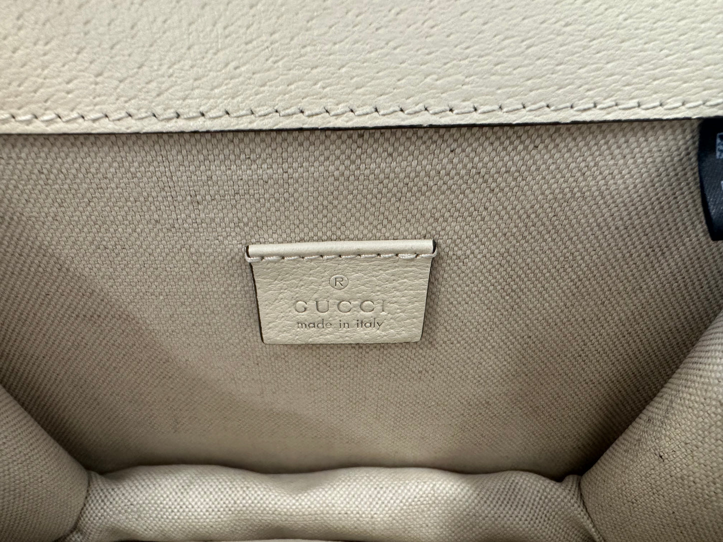382470 - Gucci Dionysus