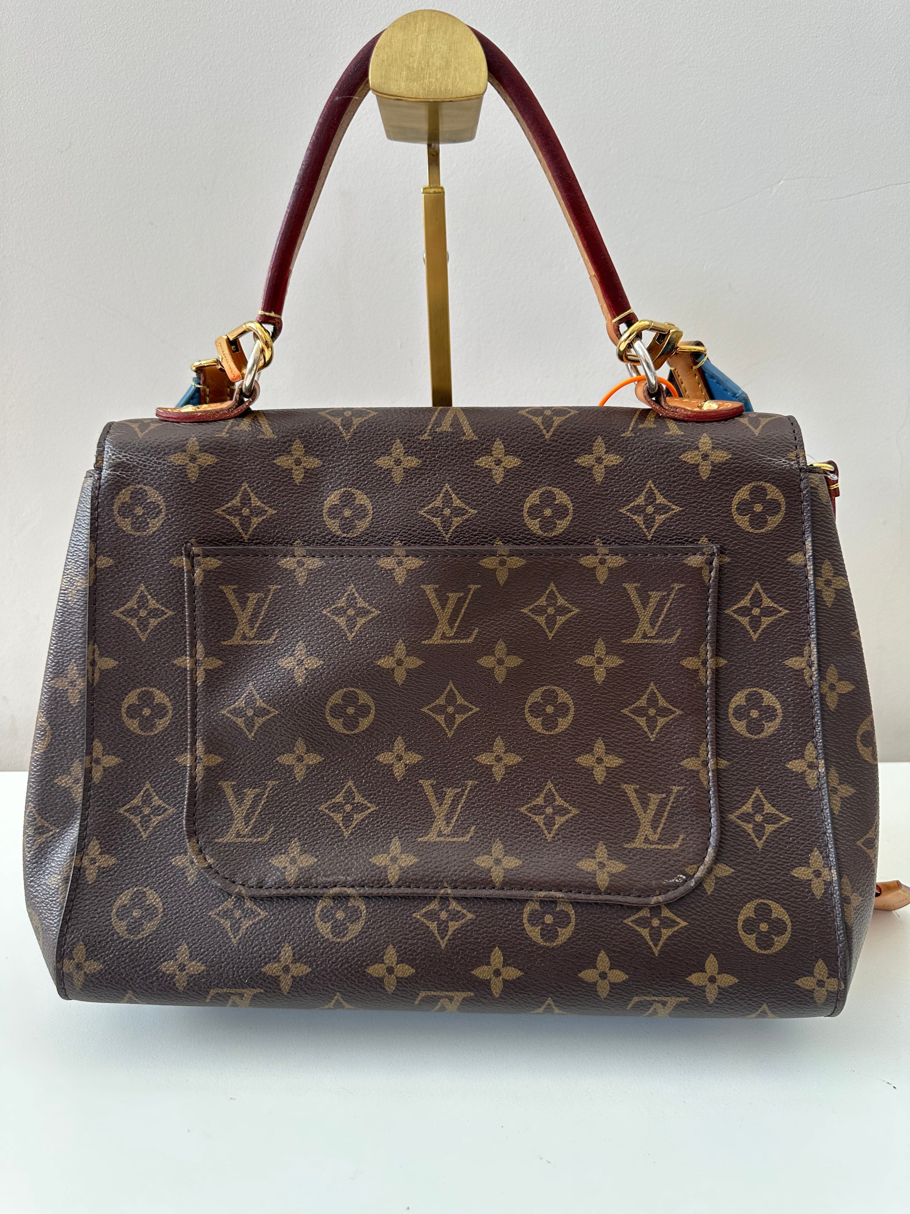 Louis Vuitton Cluny MM