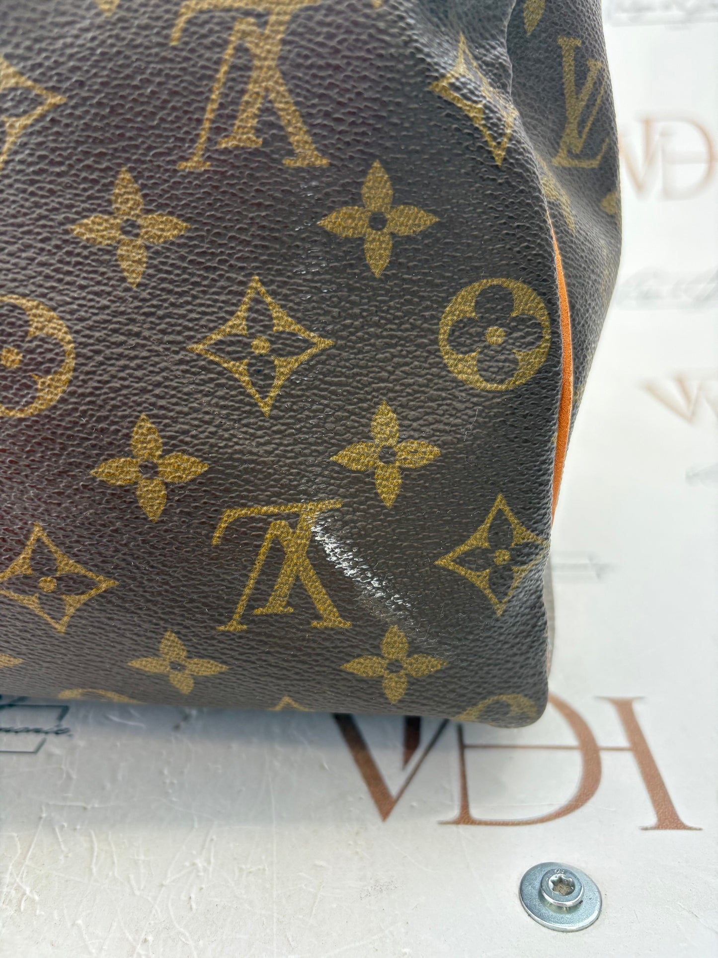 018145 - Louis Vuitton Keepall 50