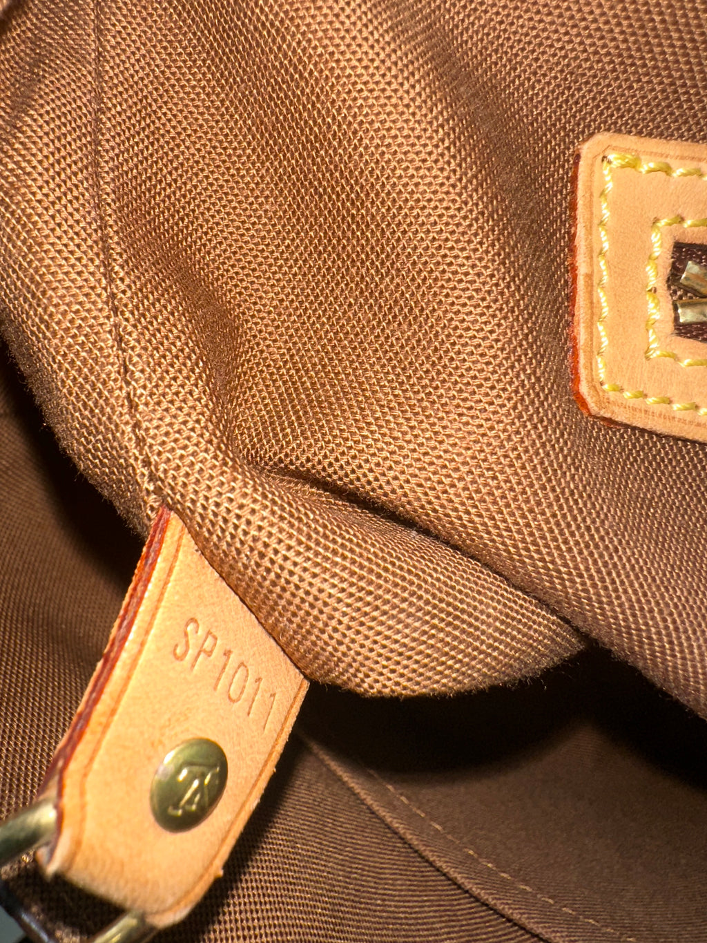 Louis Vuitton Messenger Bosphore