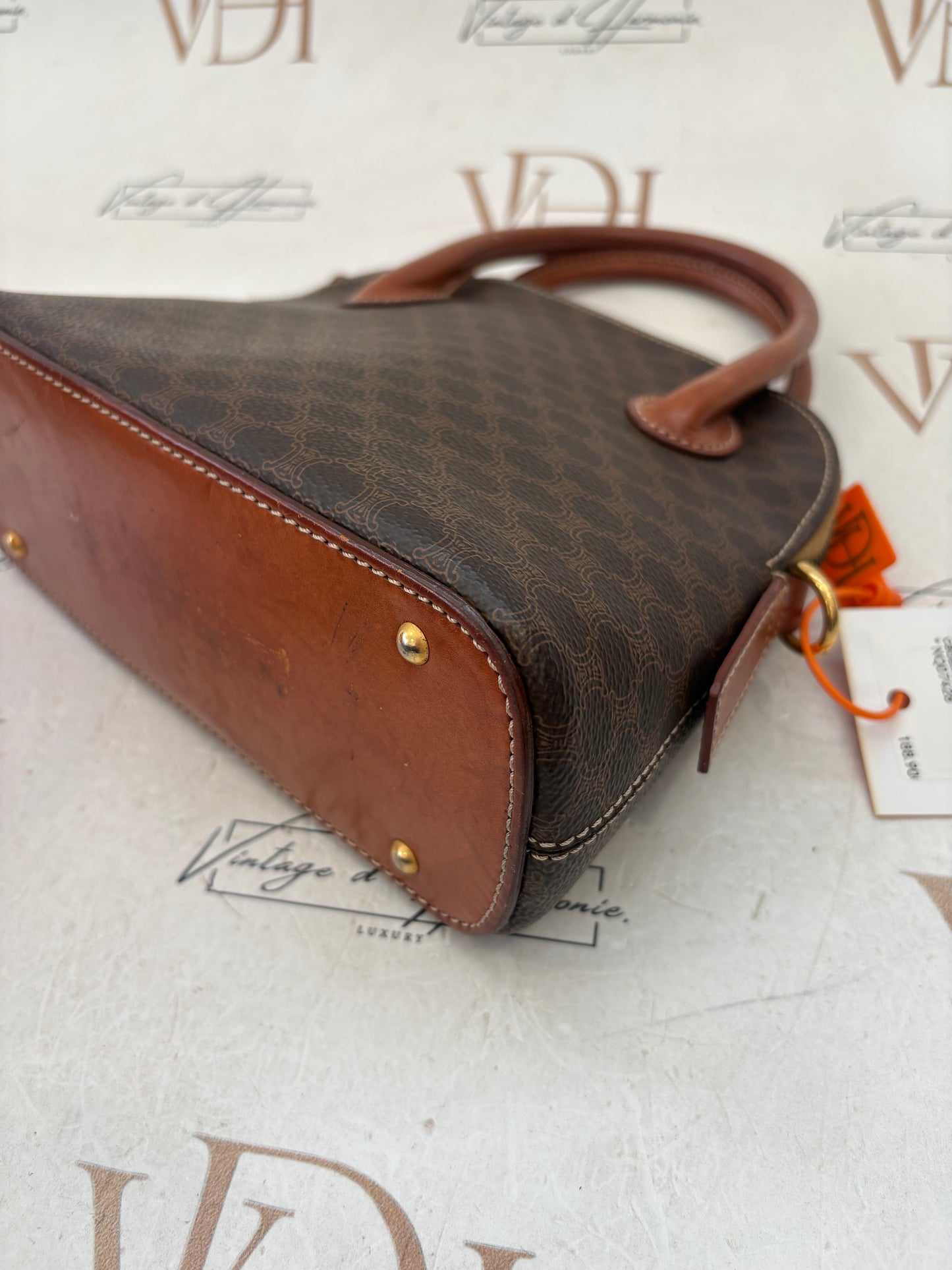 018082 - Céline Brown PVC Macadam