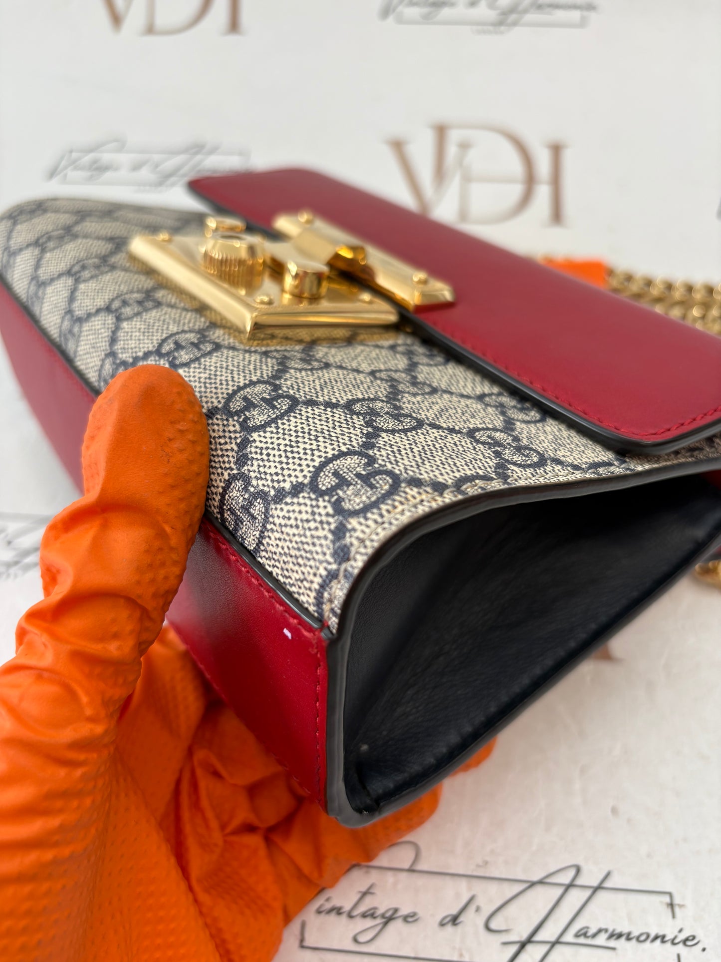 384061 - Gucci Padlock
