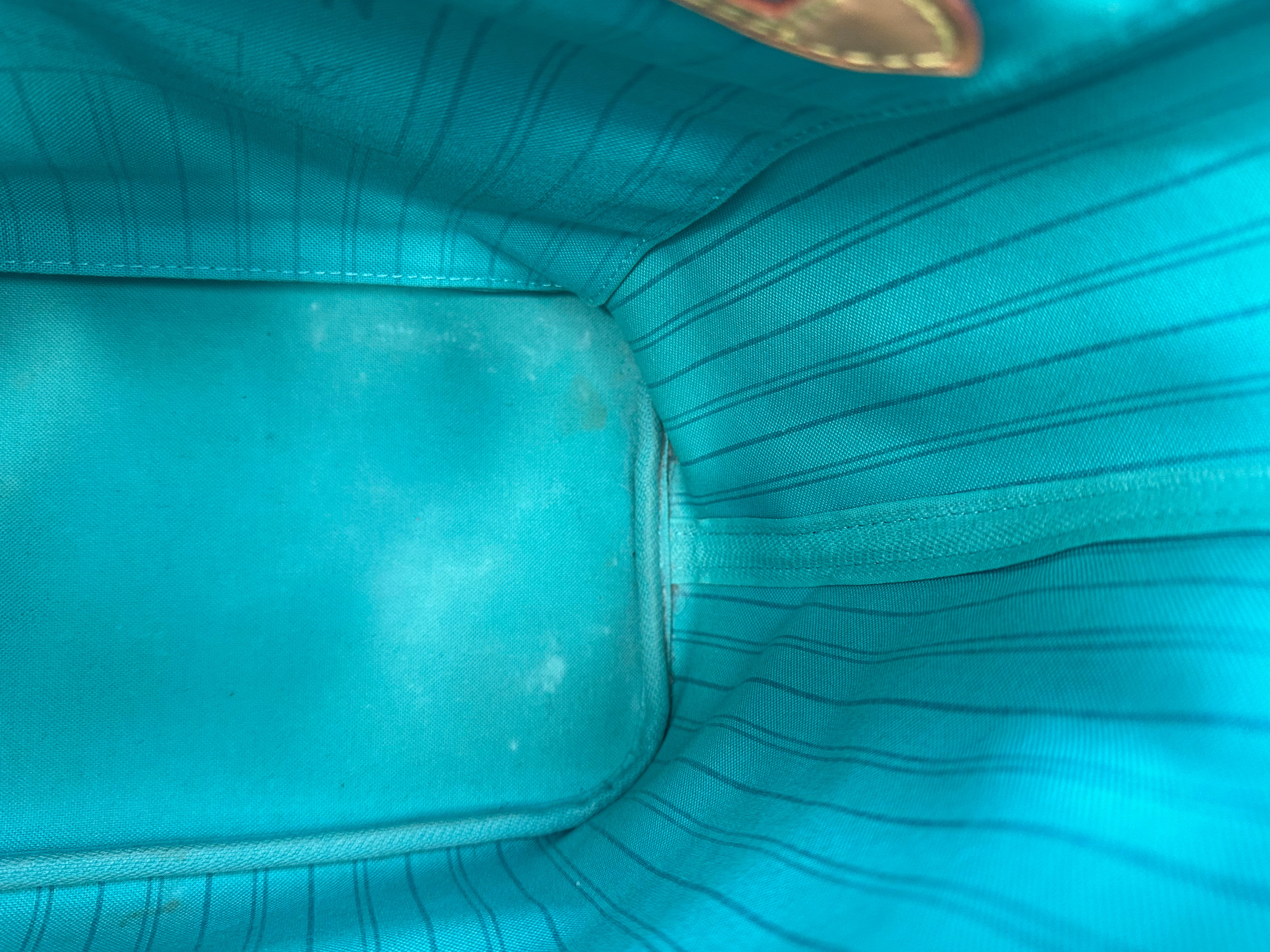 Louis Vuitton Neverfull MM Limited+Pochette