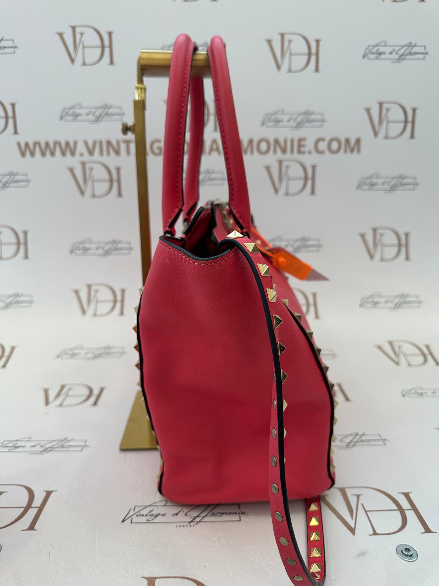102610 - Valentino Rockstud