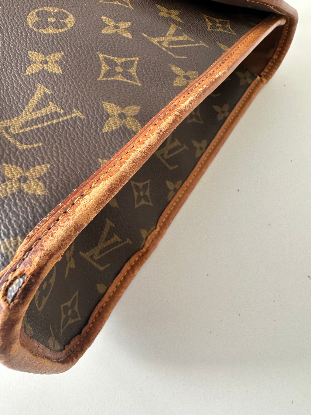 Louis Vuitton Beverly Business