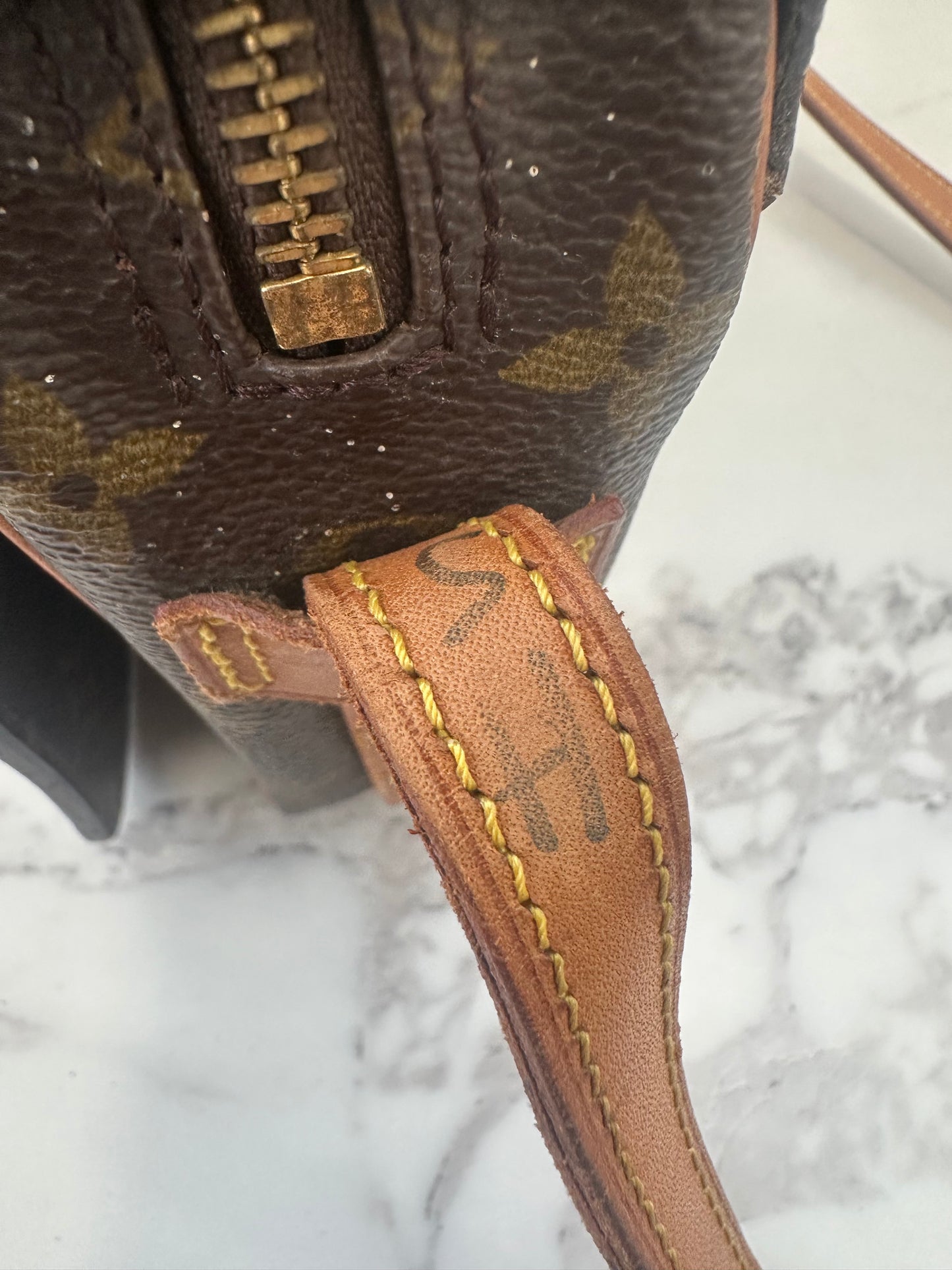 Louis Vuitton Saint German 27