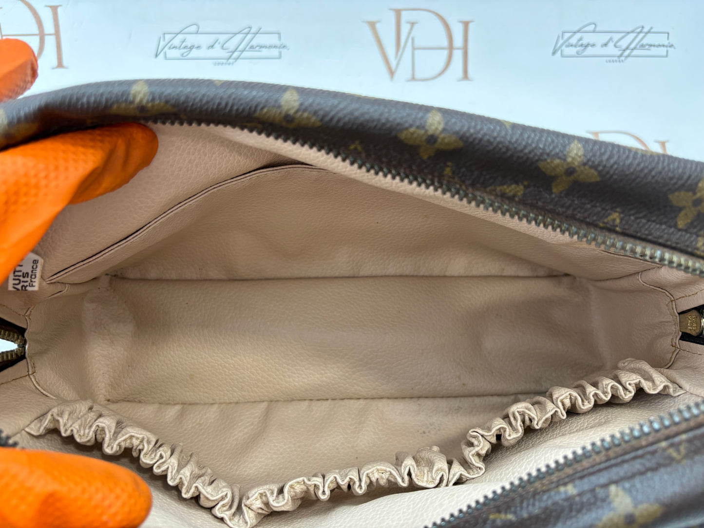 018115 - Louis Vuitton Trousse Toilette 28 M