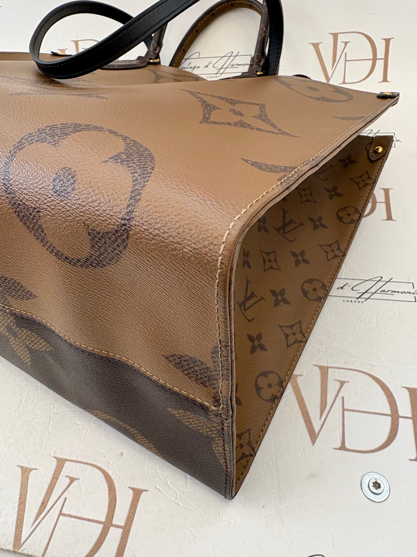 383351 - Louis Vuitton Onthego