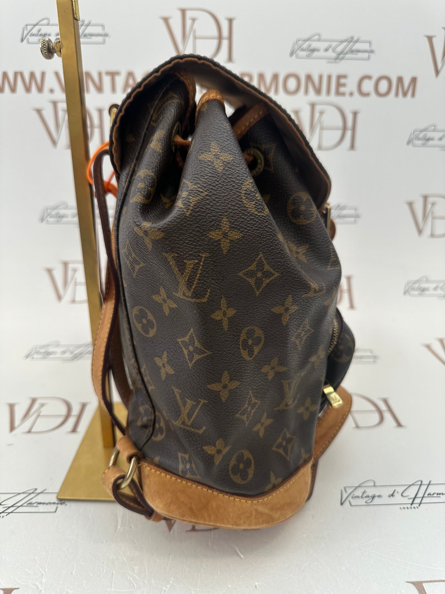 017845 - Louis Vuitton Montsouris MM