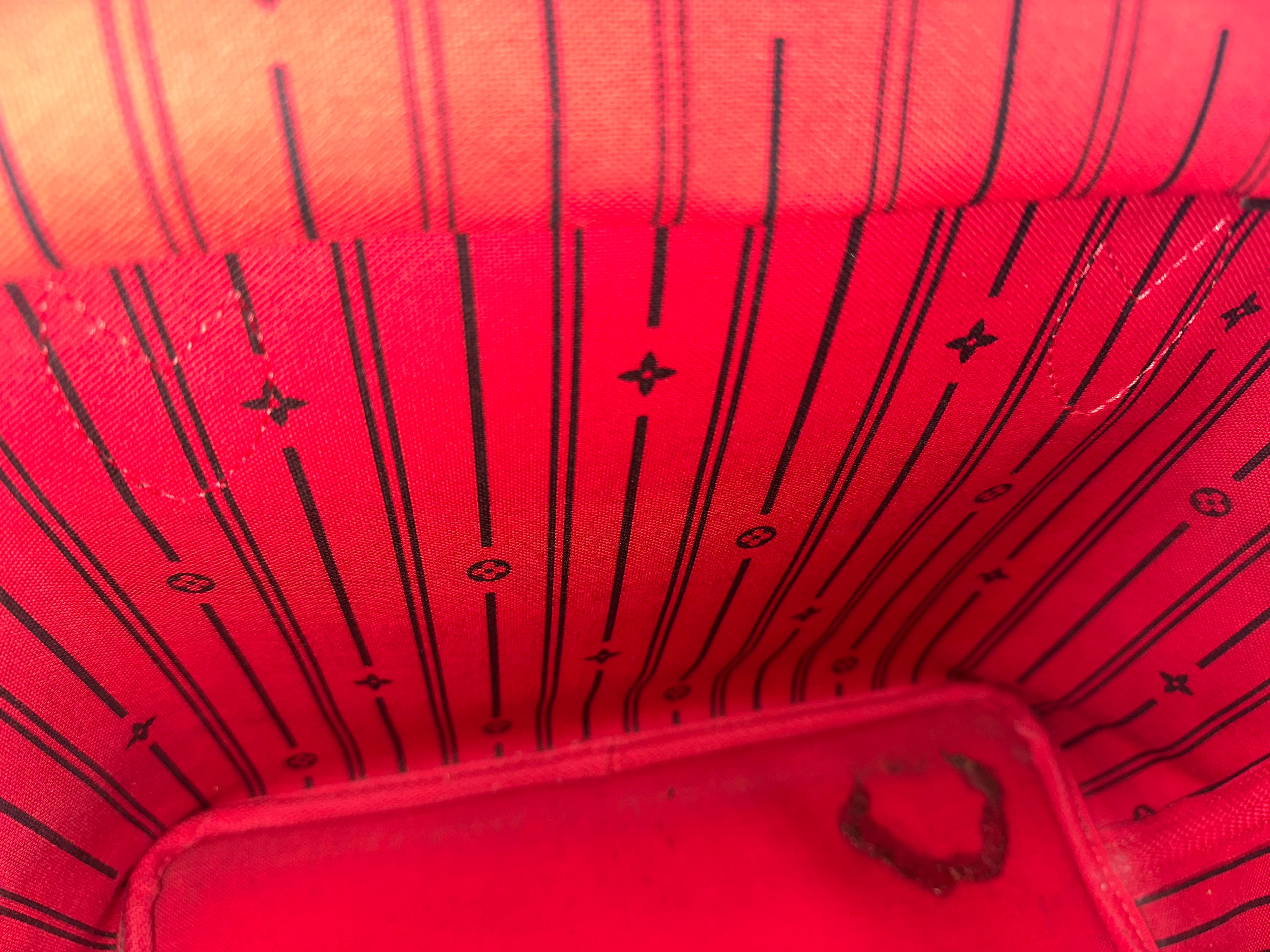 Louis Vuitton Damier Neverfull PM