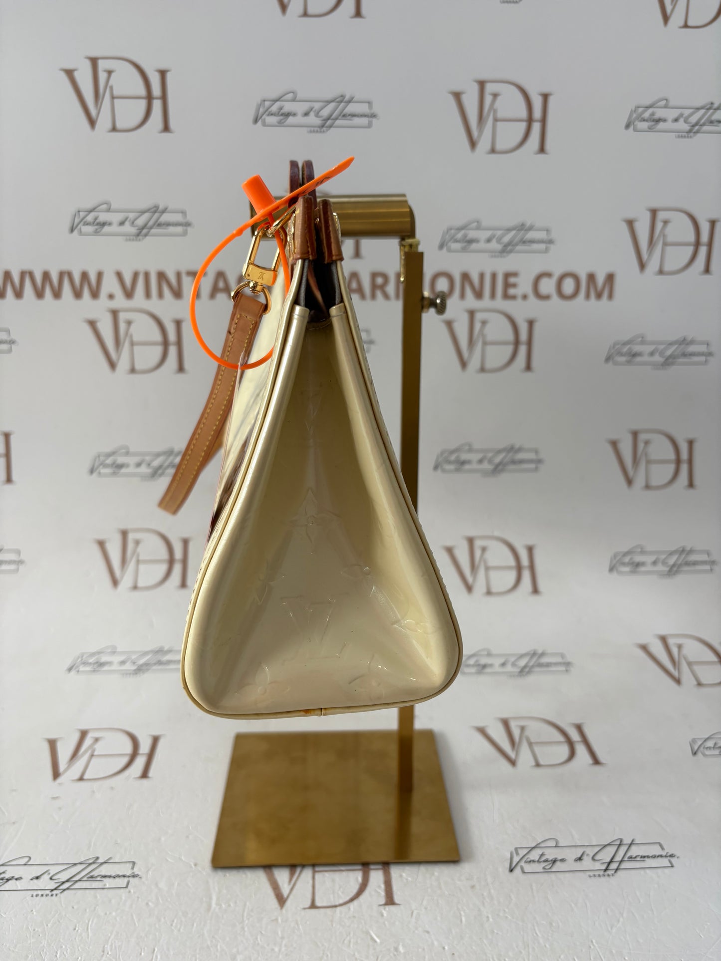 017333 - Louis Vuitton Vernis Roxbury Drive