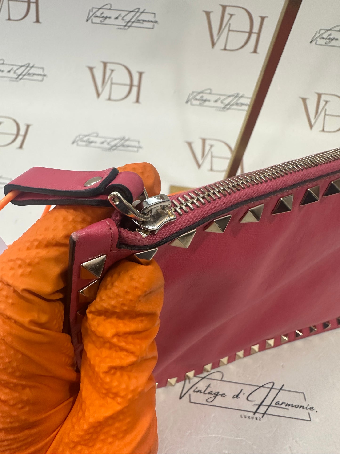 383011 - Valentino Pochette