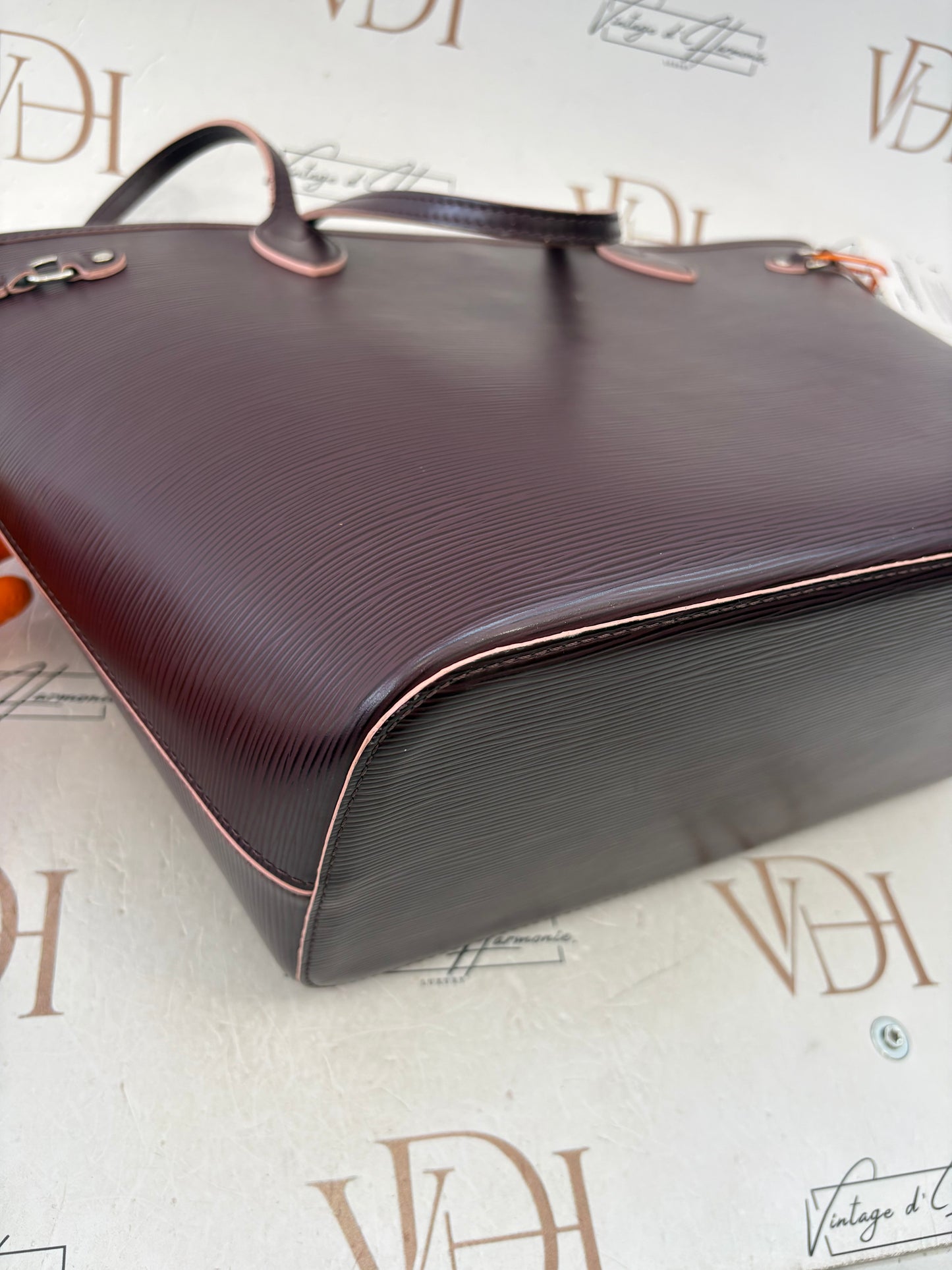 018040 - Louis Vuitton Epi Neverfull MM
