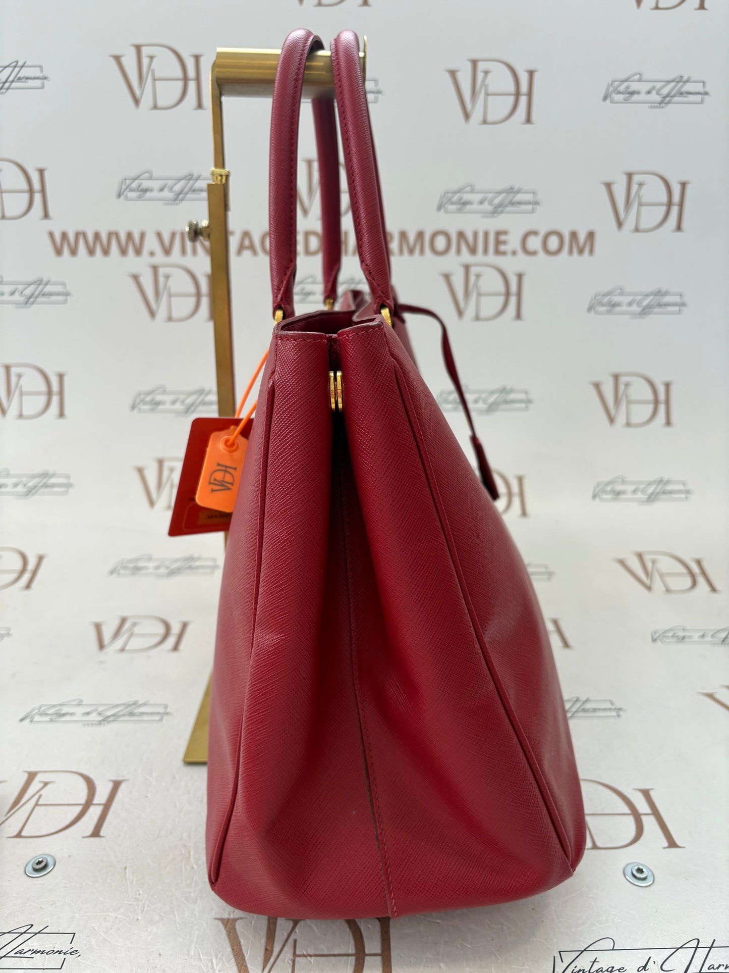 384300 - Prada Galleria Red