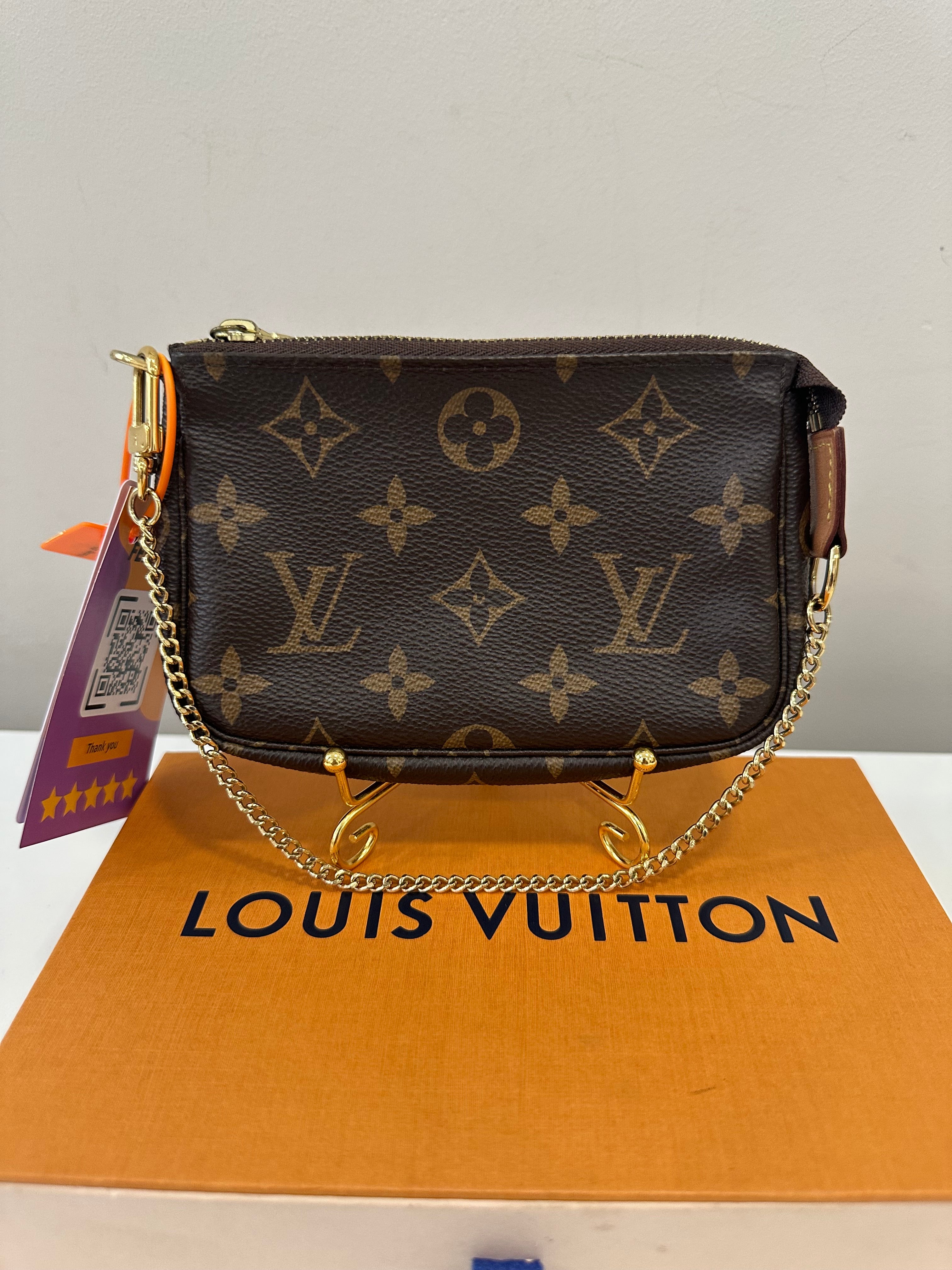 Louis Vuitton Mini Pochette