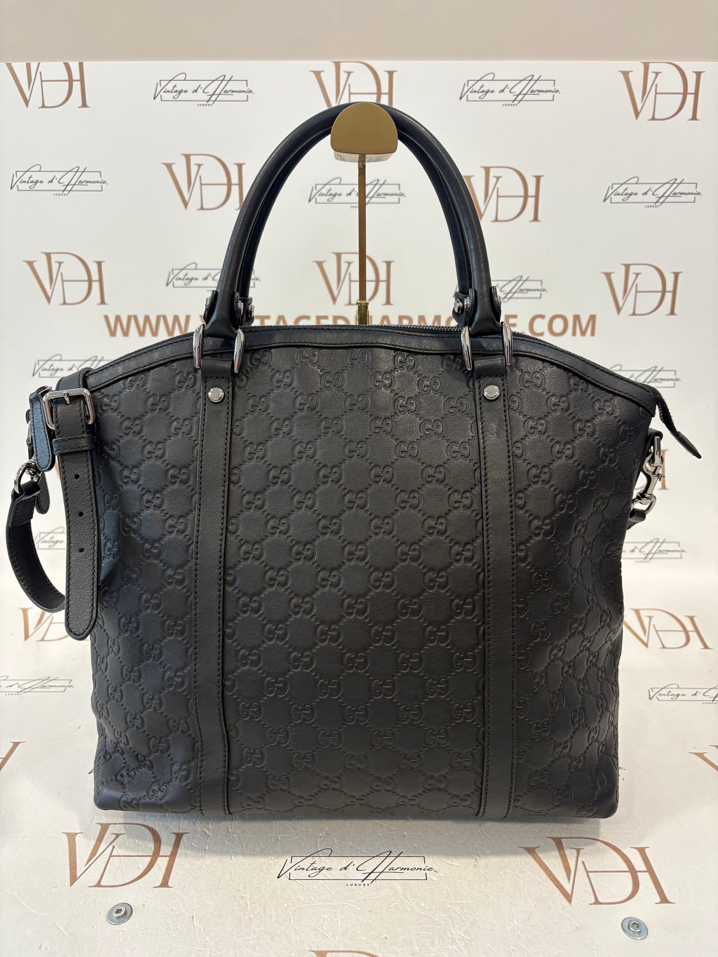 384289 - Gucci Black