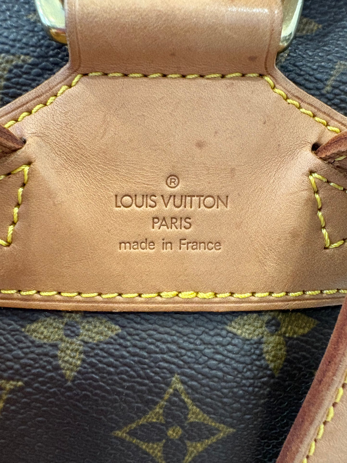 017658 - Louis Vuitton Montsouris MM