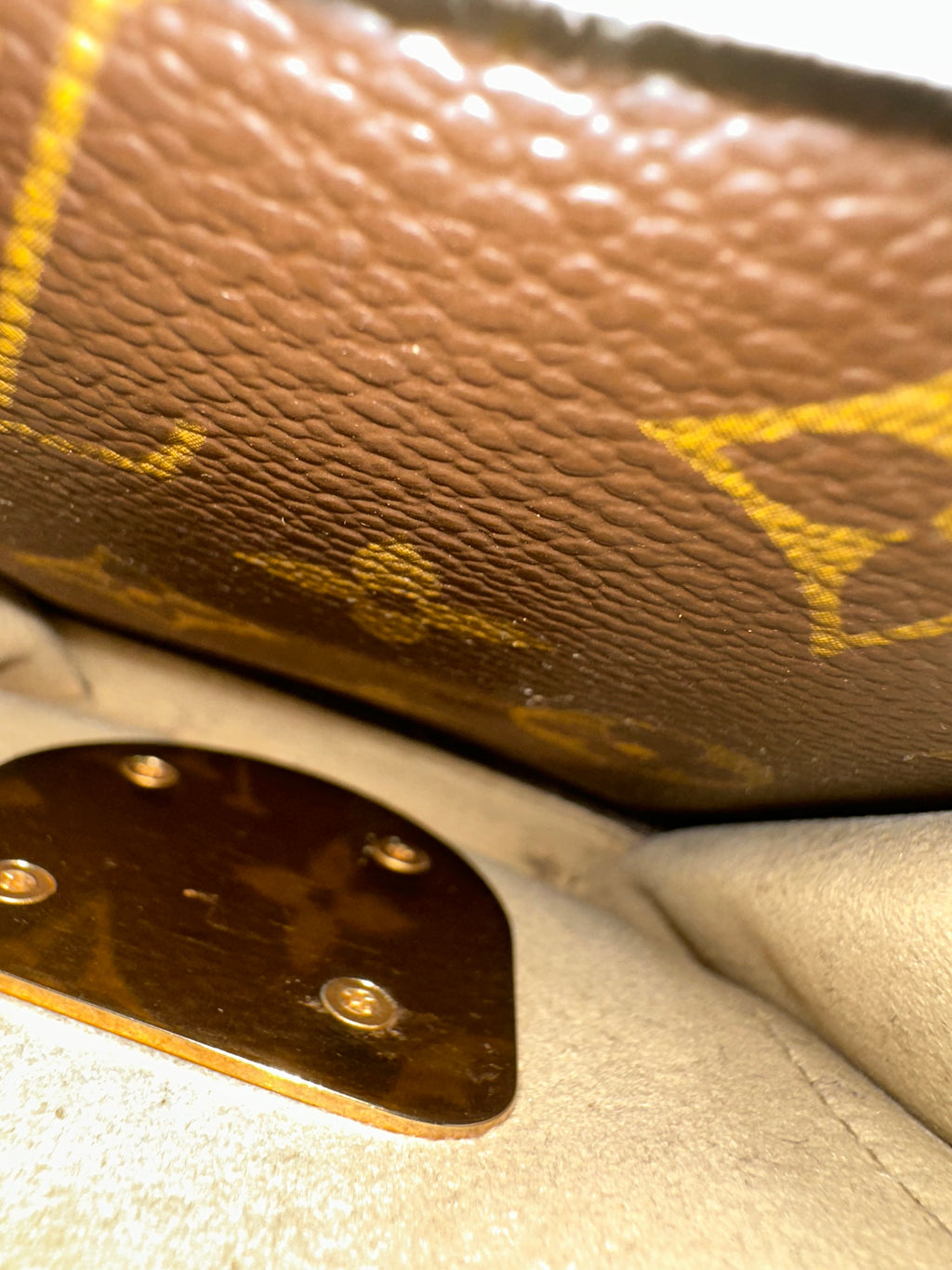 Louis Vuitton Manhattan PM