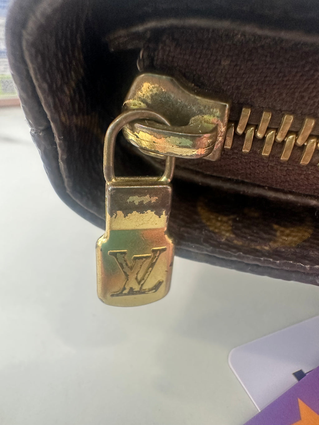 Louis Vuitton Cabas Mezzo