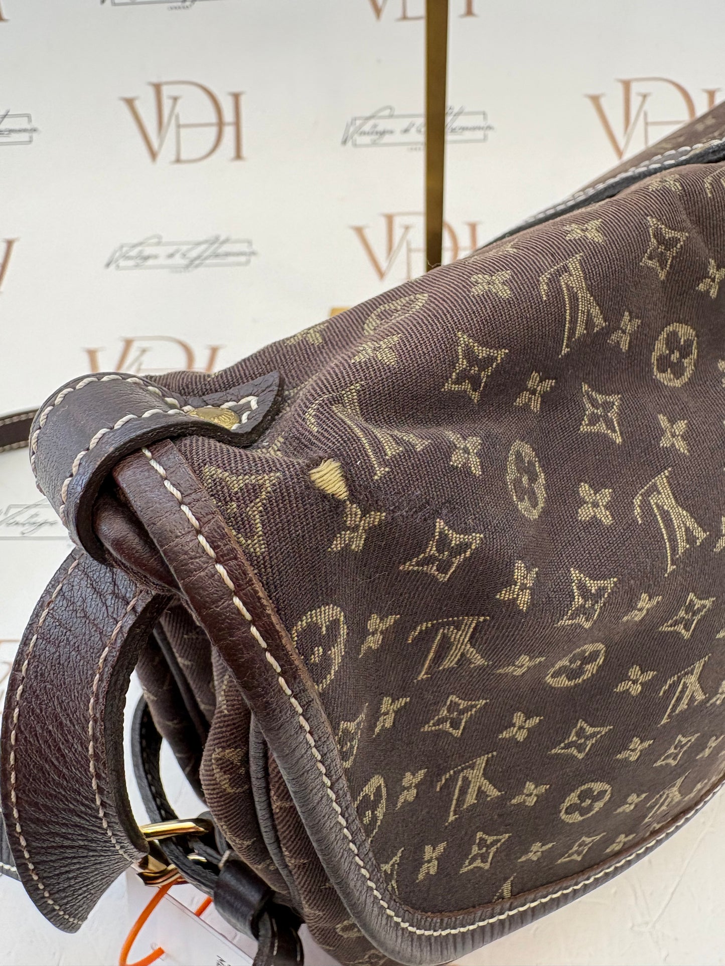 017726 - Louis Vuitton Saumur 30