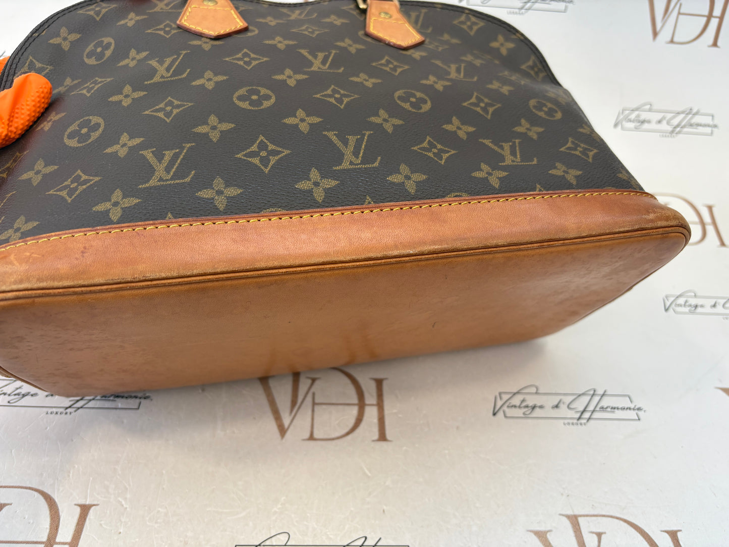 018823 - Louis Vuitton Alma