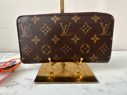 Louis Vuitton Zippy Wallet