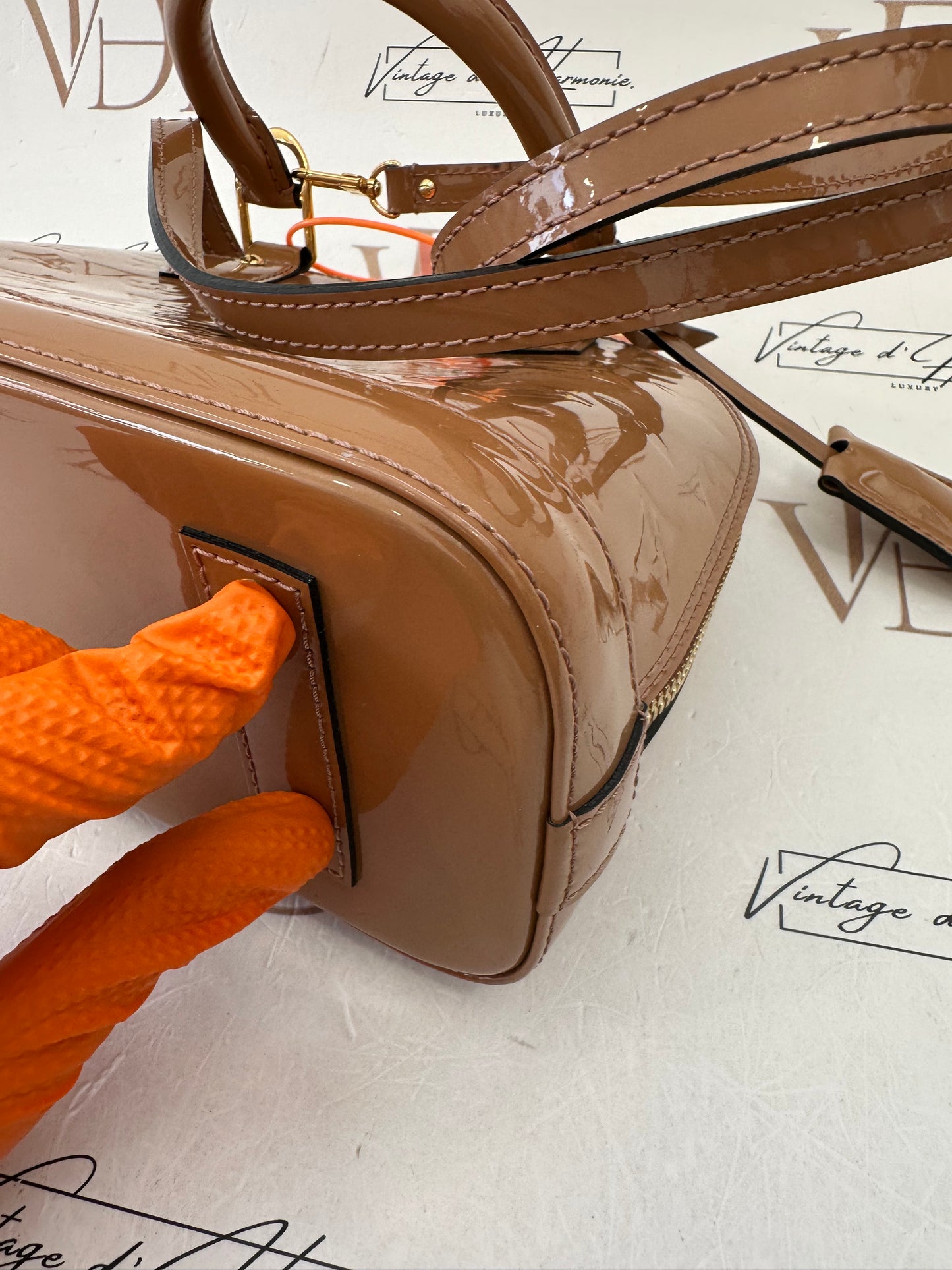 382897 - Louis Vuitton Alma BB Brown