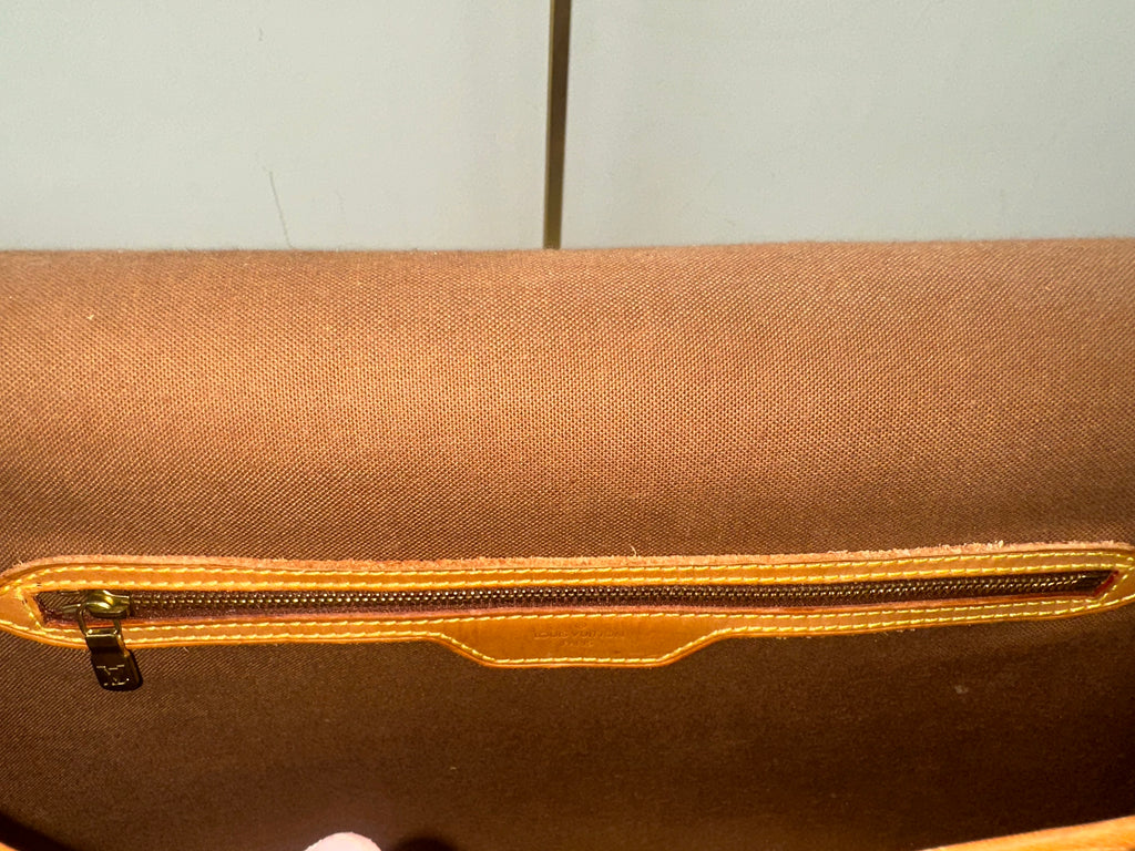 Louis Vuitton Giberciere Gm