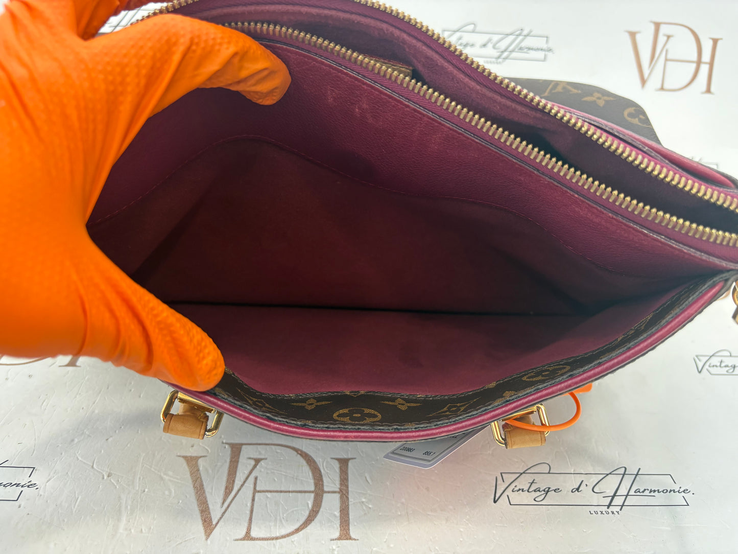 200883 - Louis Vuitton Pallas