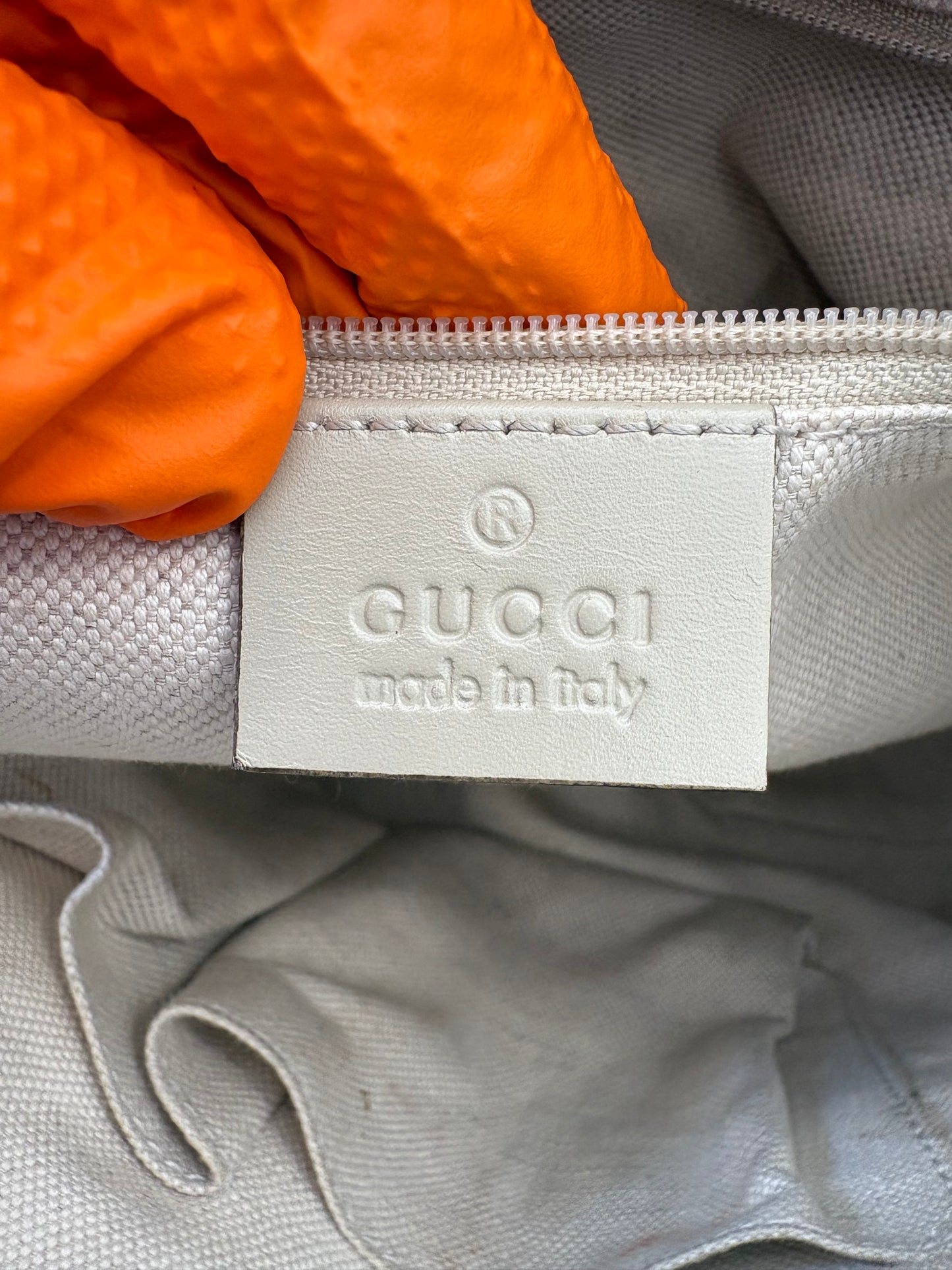 383129 - Gucci Sukey