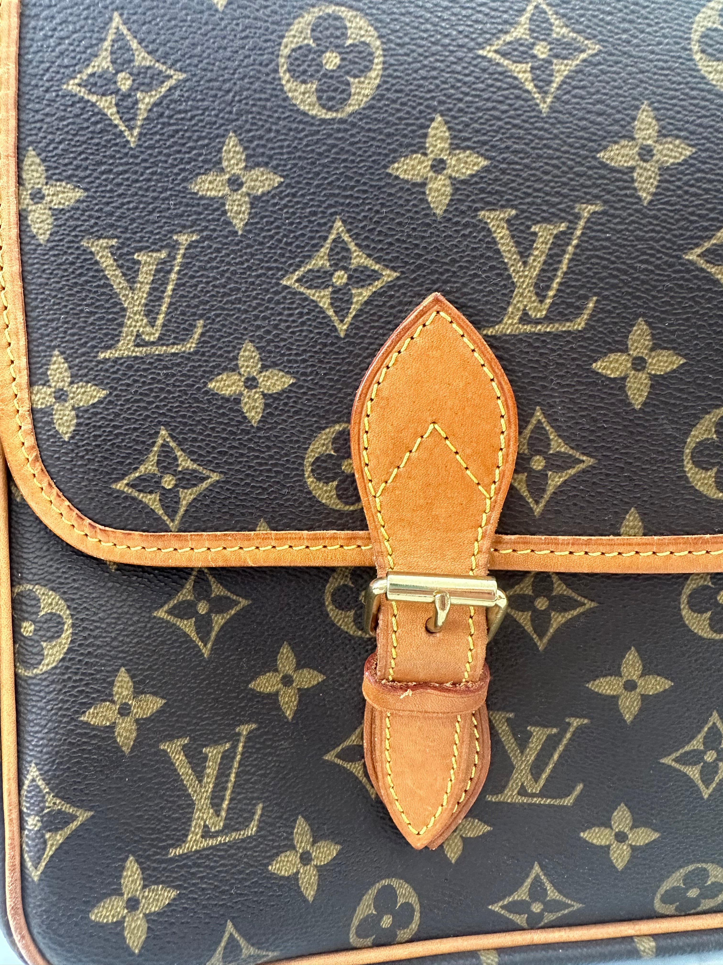Louis Vuitton Giberciere Gm