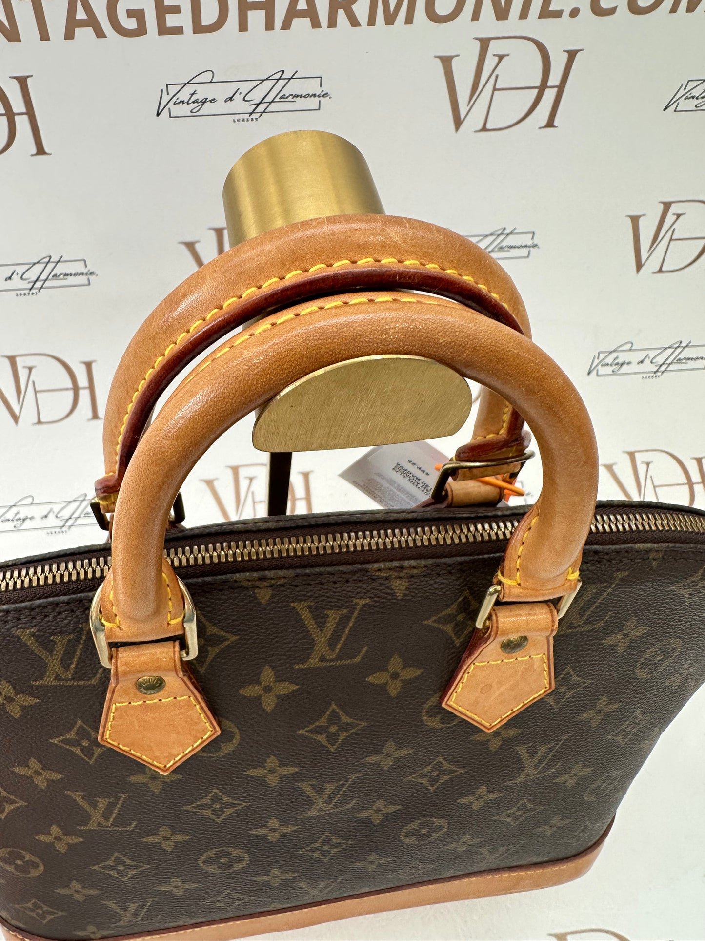 016904 - Louis Vuitton Alma