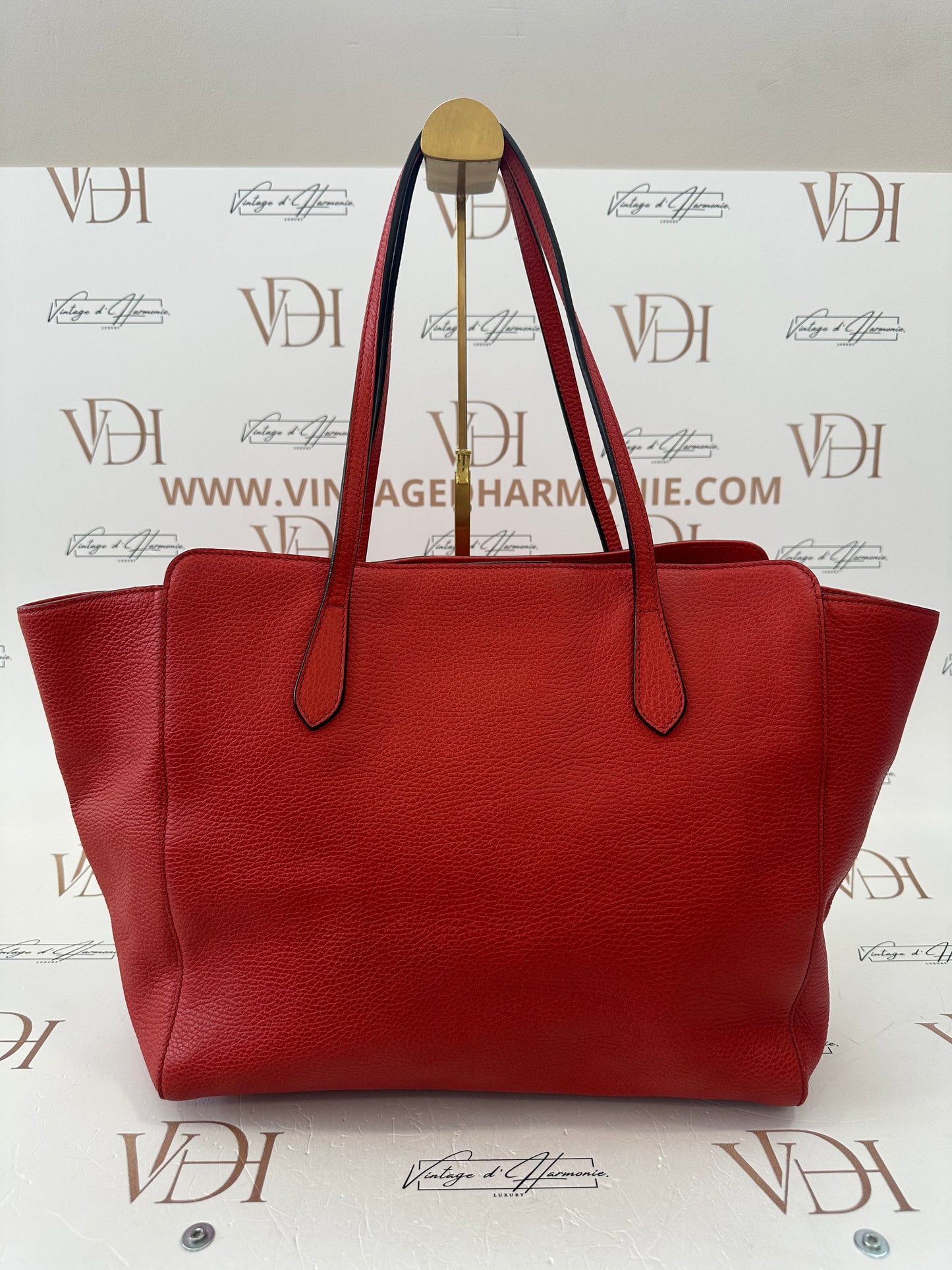 102621 - Gucci Swing
