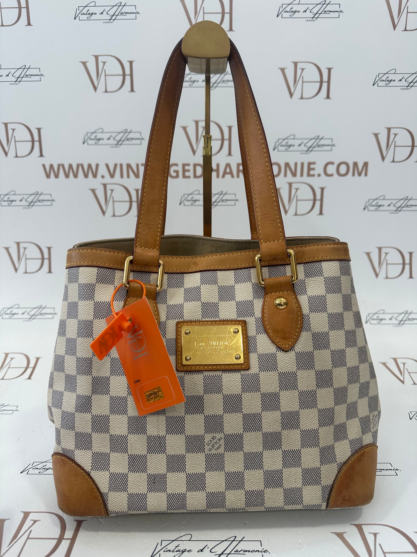 017921 - Louis Vuitton Azur Hampstead PM