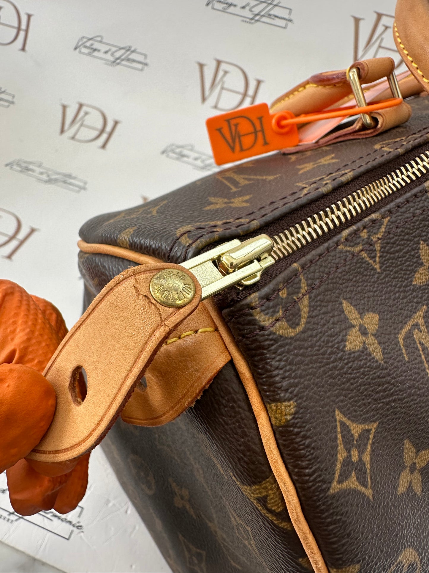 017882 - Louis Vuitton Speedy 35