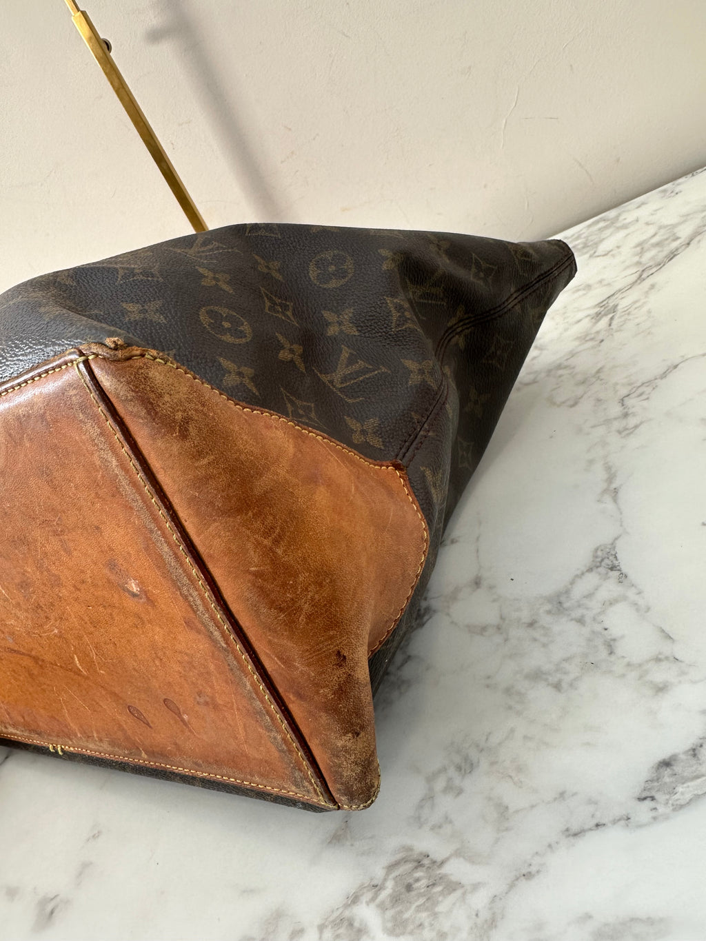 Louis Vuitton Cabas mezzo