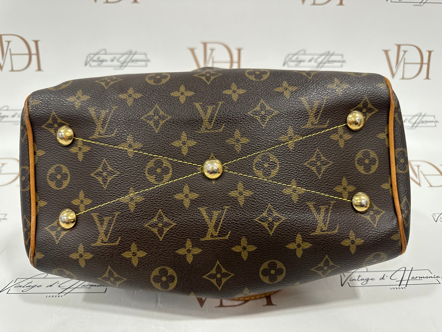 017980 - Louis Vuitton Tivoli PM