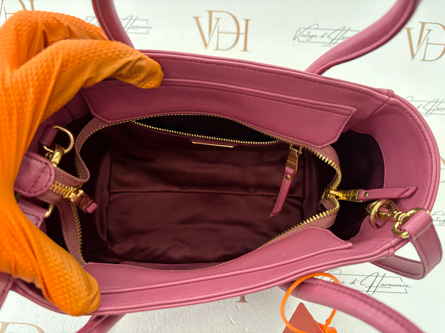 384327 - Miu Miu