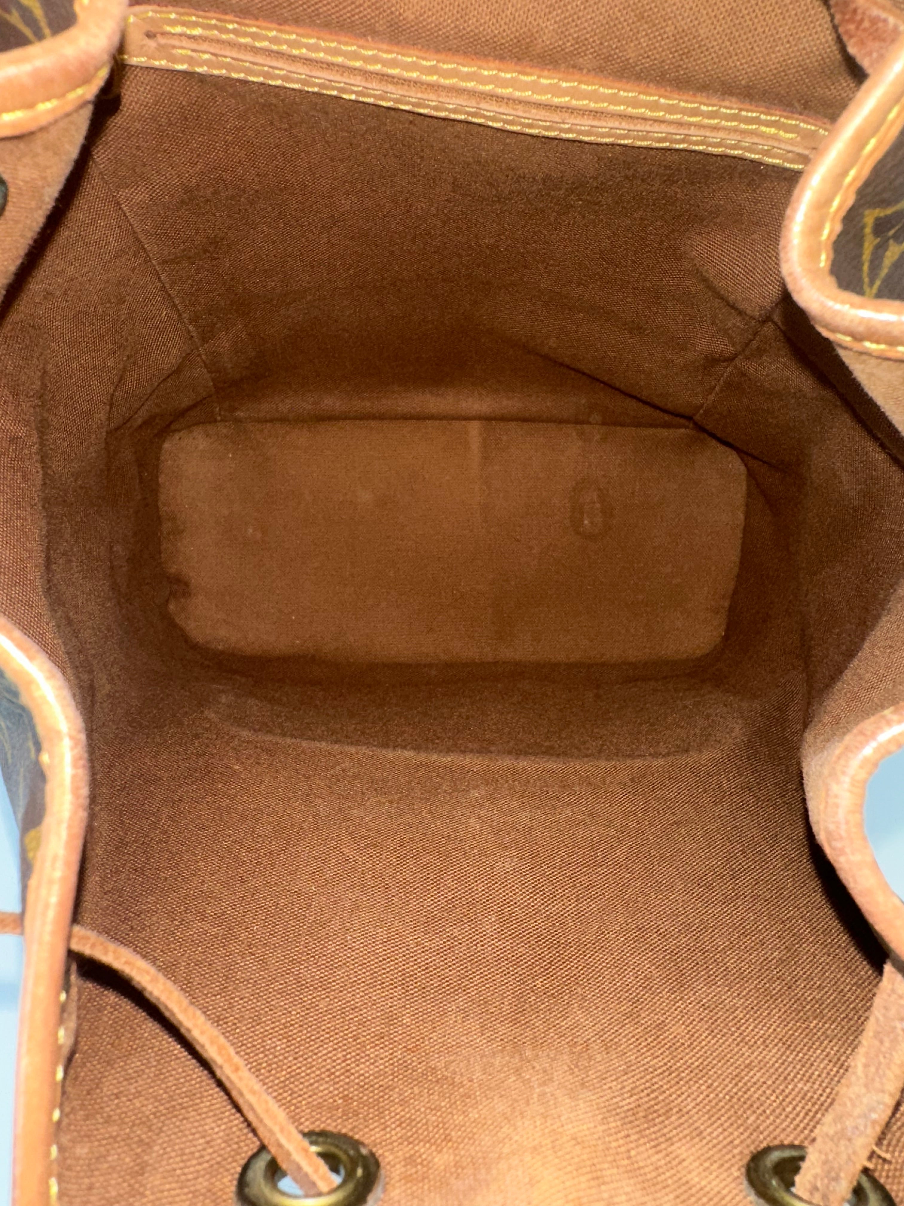 Louis Vuitton Montsouris MM