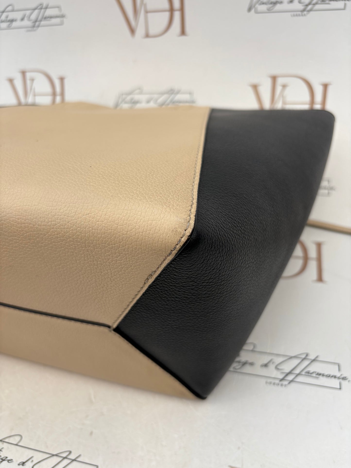 383651 - Louis Vuitton Lockme