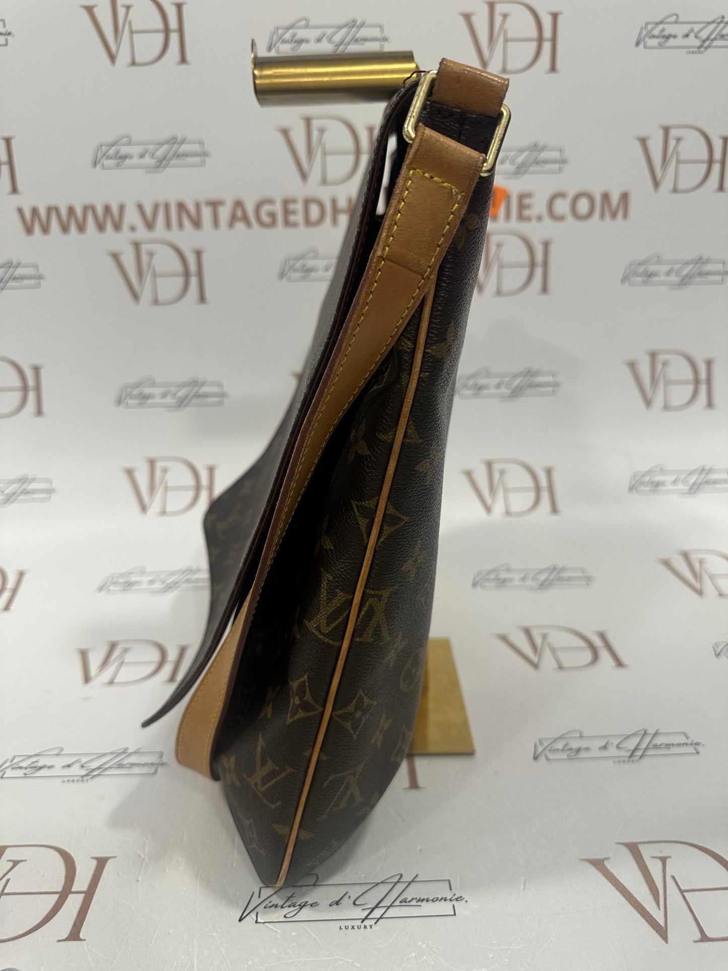 017796 - Louis Vuitton Musette