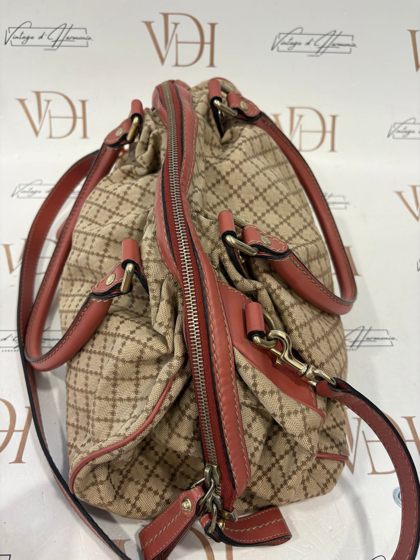 383092 - Gucci Sukey
