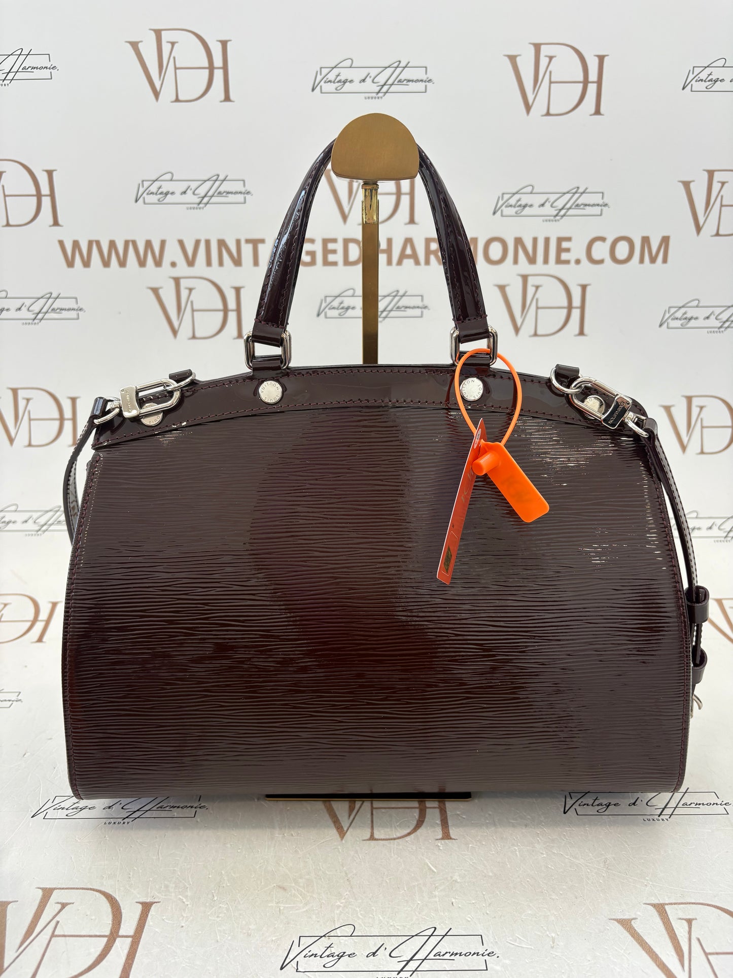 384122 - Louis Vuitton Brea